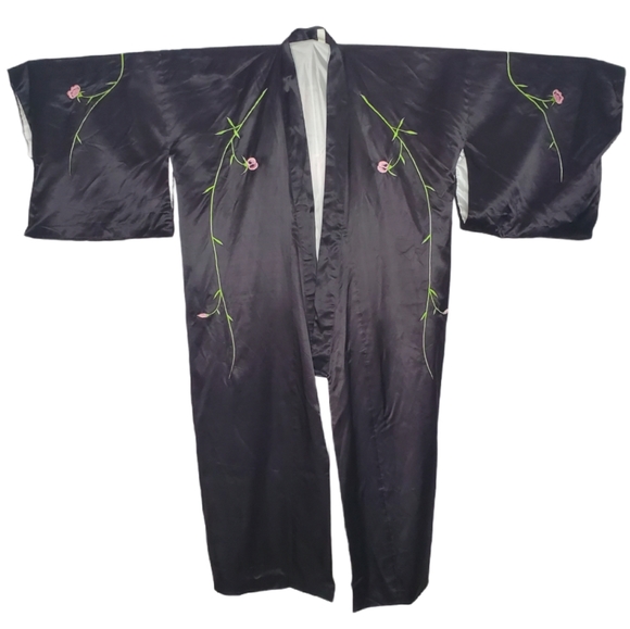 unknown Other - Black kimono with floral embroidery